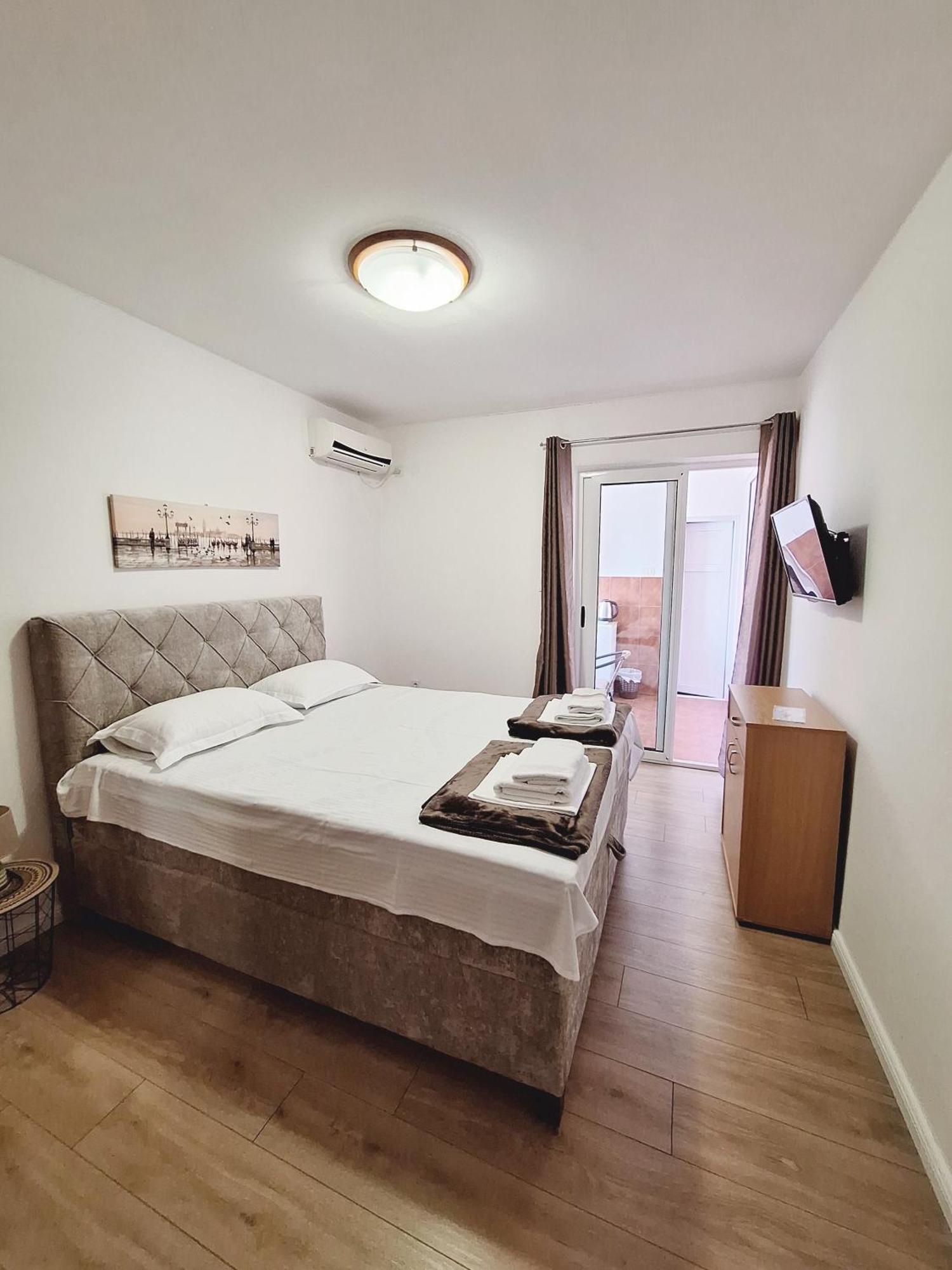 Apartament Hortenzija *